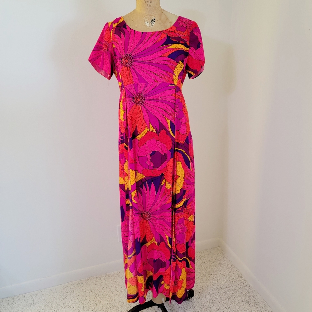 Vintage 1960's Kimo's Polynesian Hawaiian Maxi Dress